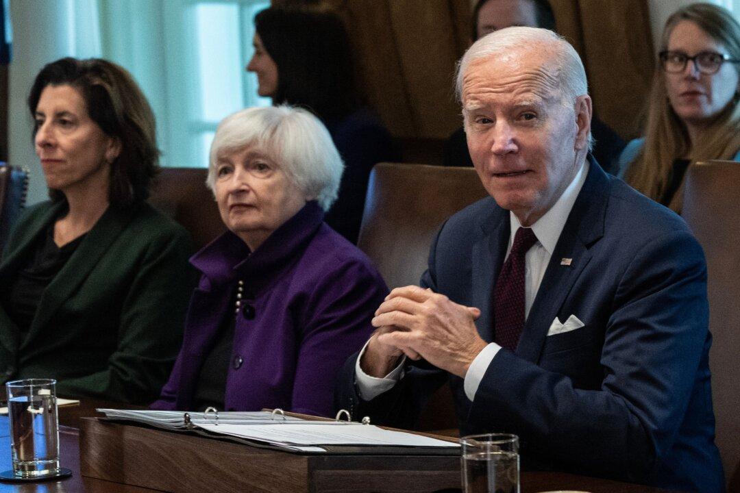 Most Americans Unclear About Inflation Reduction Act as White House Touts Economic Record