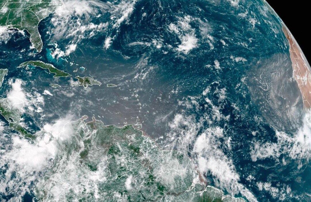 Dust Cloud Headed for US Is so Large It Can Be Seen From Space