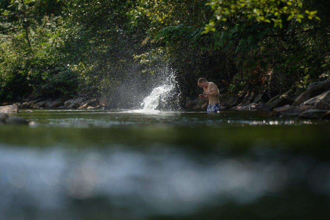 Environment Canada Issues Heat Warnings for BC, Parts of Alberta and the North