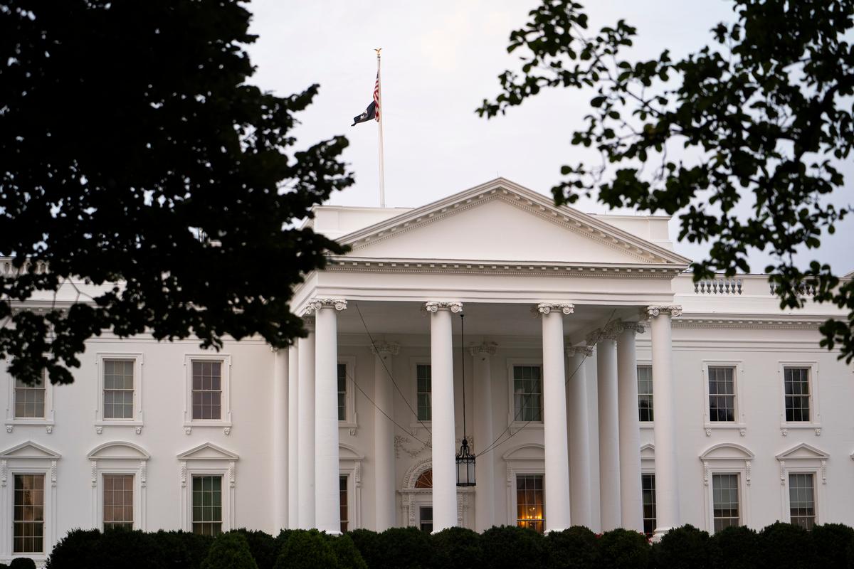 Secret Service Probe Into White House Cocaine Ends With No Suspect