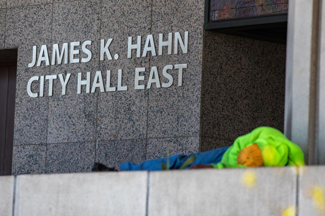 Los Angeles City Council Approves Housing Facility Amid Local Resident Opposition