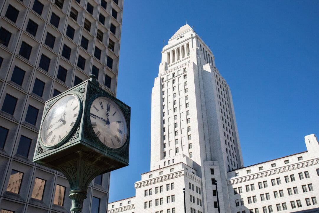 Man Fatally Shot Near Los Angeles City Hall