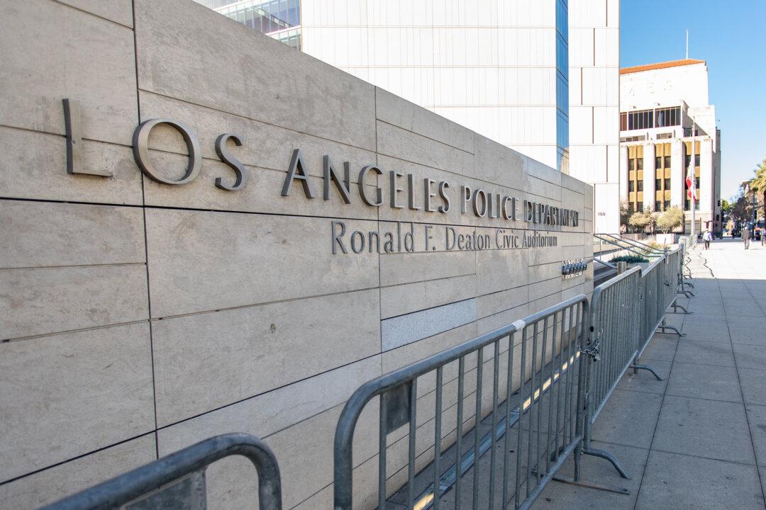 Los Angeles Officer Arrested on Theft, Burglary Charges