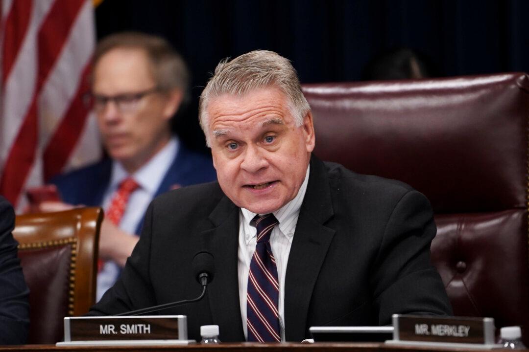 Bipartisan Commission Asks San Francisco Police to Investigate Violence During APEC Summit