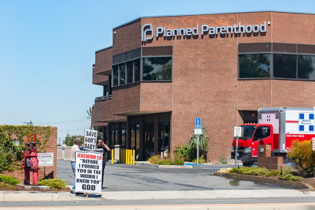 Irvine Man, 22, Pleads Guilty in Planned Parenthood Bombing