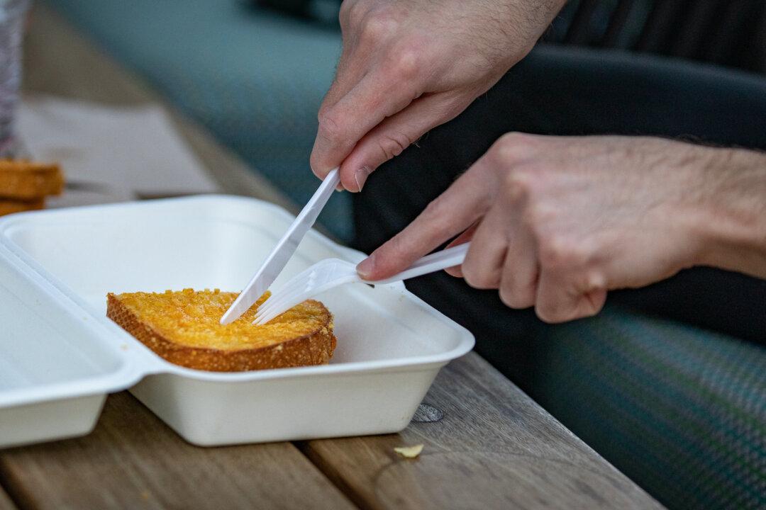 Irvine Seeking to Ban Single-Use Plastic