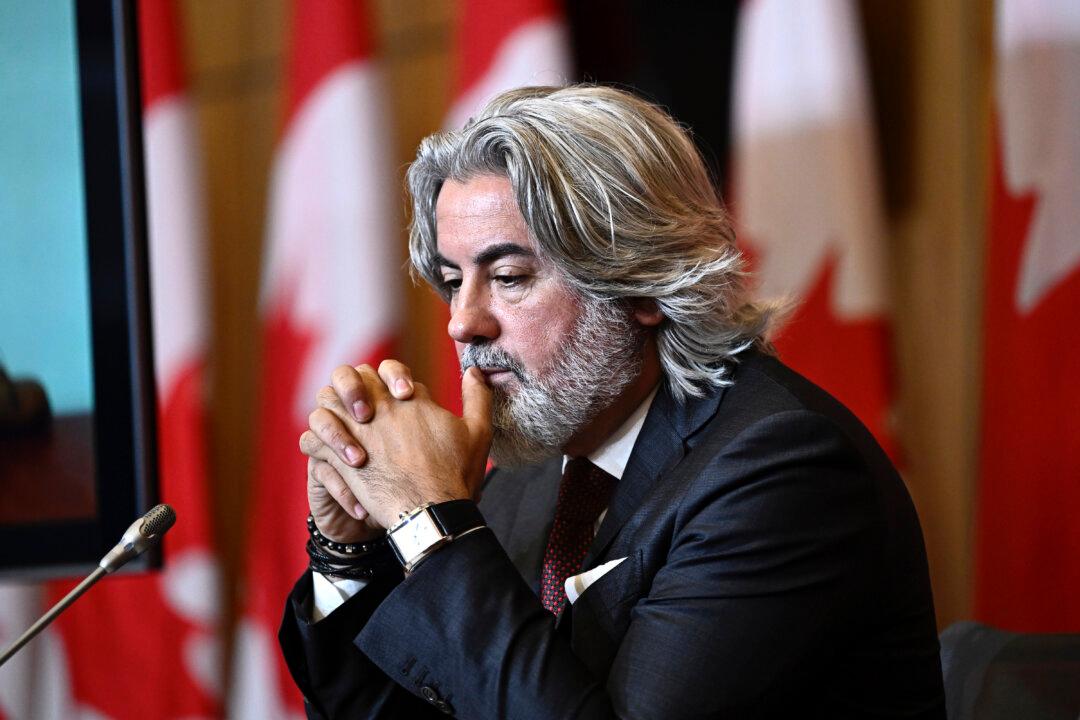 Half of Canadians Say Feds Should ‘Back Down’ on Online News Act: Poll