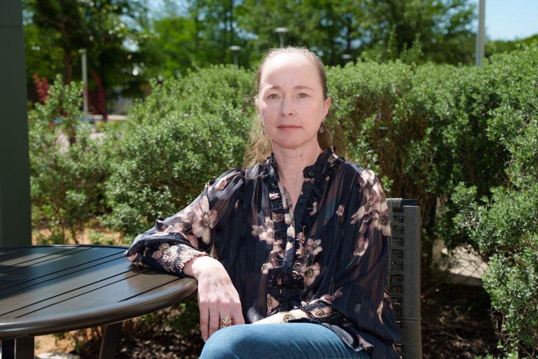 Pharma Insider Speaks Out About Vaccine Batches