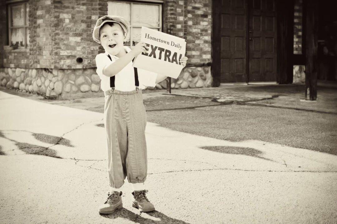 How to Create a Fake News Cycle