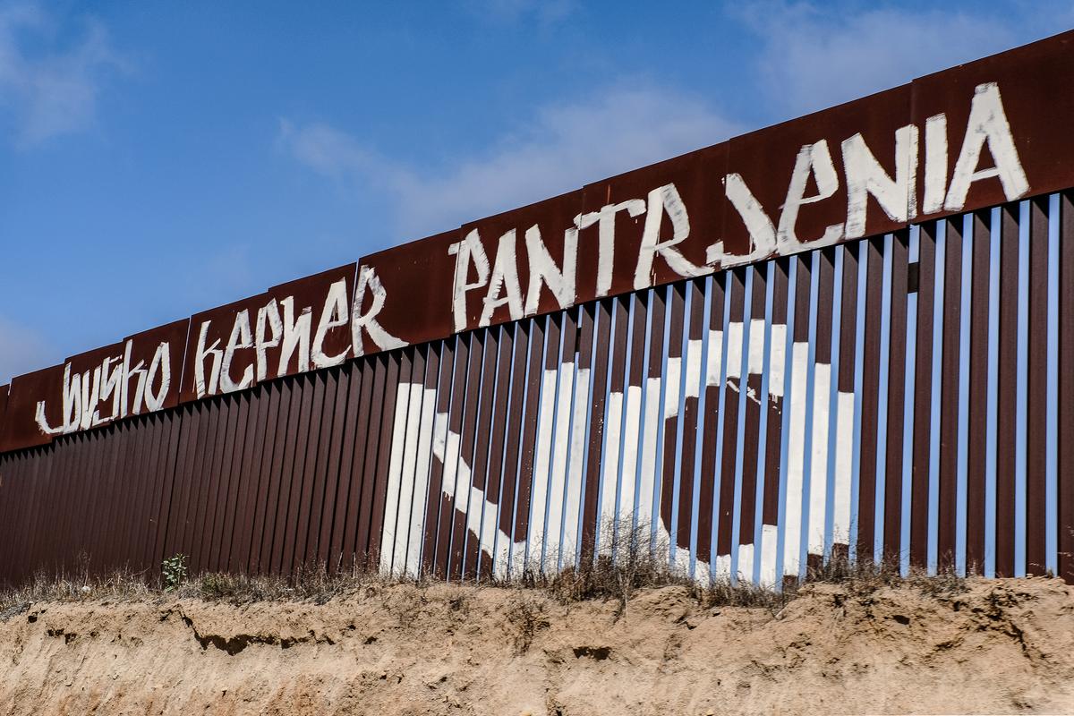 Majority of Americans Support a Border Wall: Poll