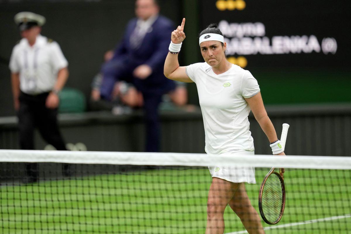 Ons Jabeur Beats Aryna Sabalenka to Reach Her 2nd Wimbledon Final in a Row