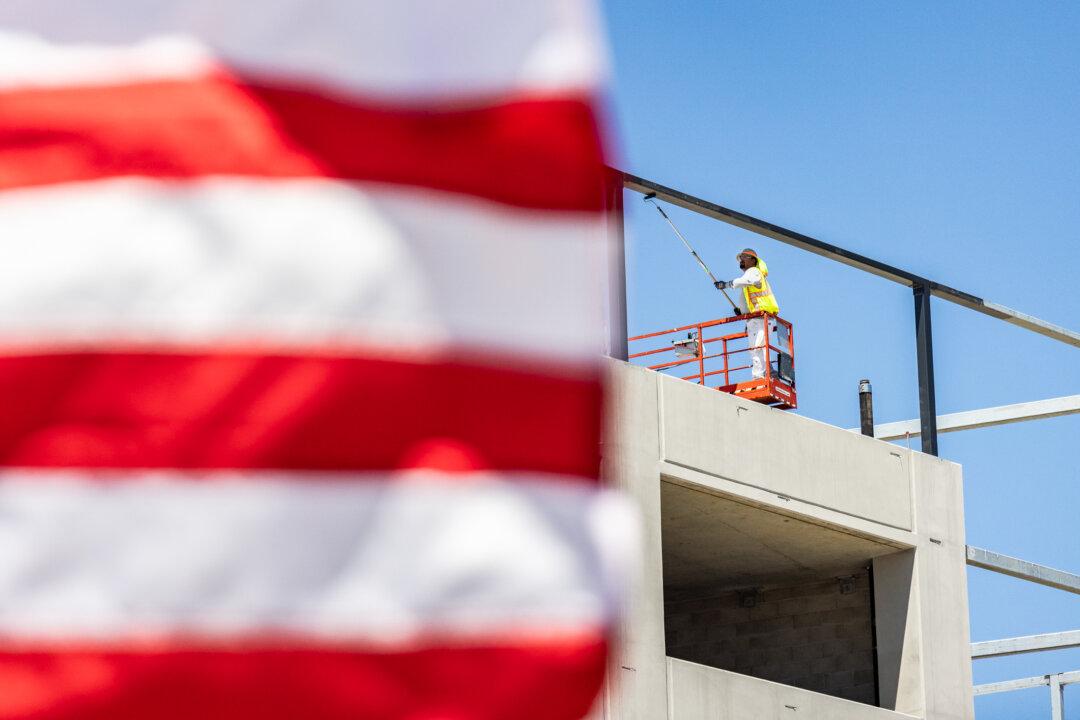 $1.3 Billion UC Irvine Medical Campus Moves Toward 2025 Completion