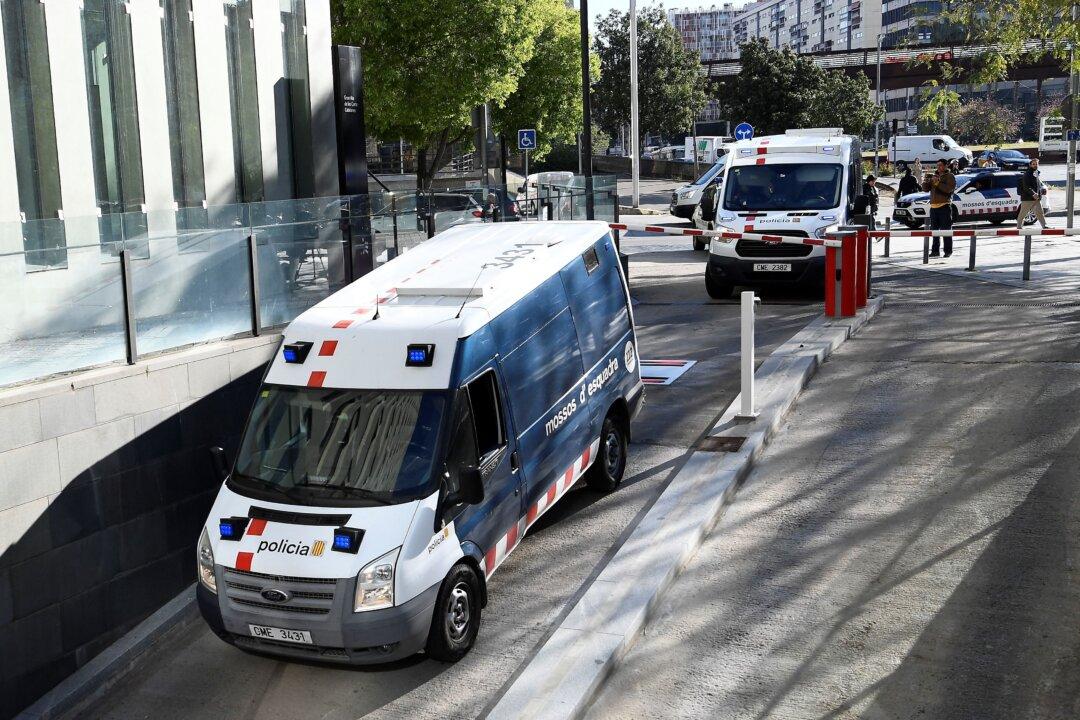 6 German Tourists Arrested for Suspected Rape of German Teen in Hotel on Spanish Island of Mallorca