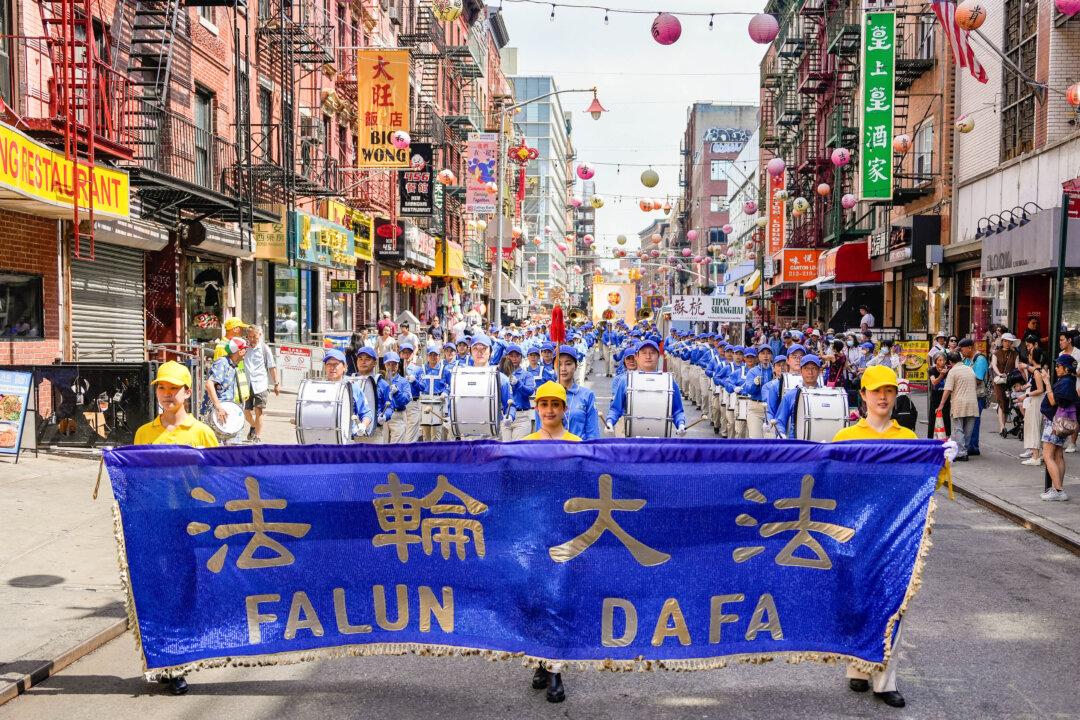 ‘Courageous Group of People’: NY Parade Highlights Persecution of Falun Gong, 415 Million People Quitting the CCP