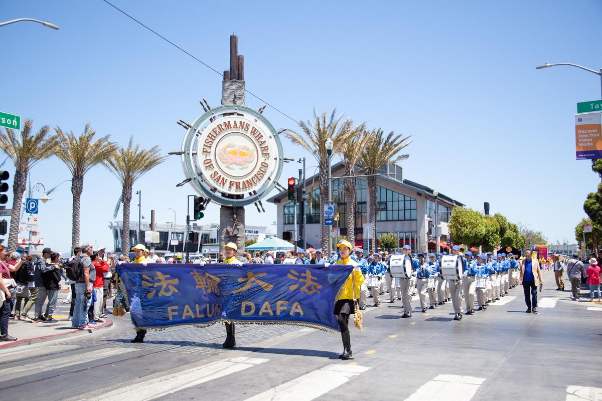 Hundreds of Falun Gong Practitioners Hold Rally and Parade in San Francisco, Commemorating 24 Years of Anti-Persecution Efforts