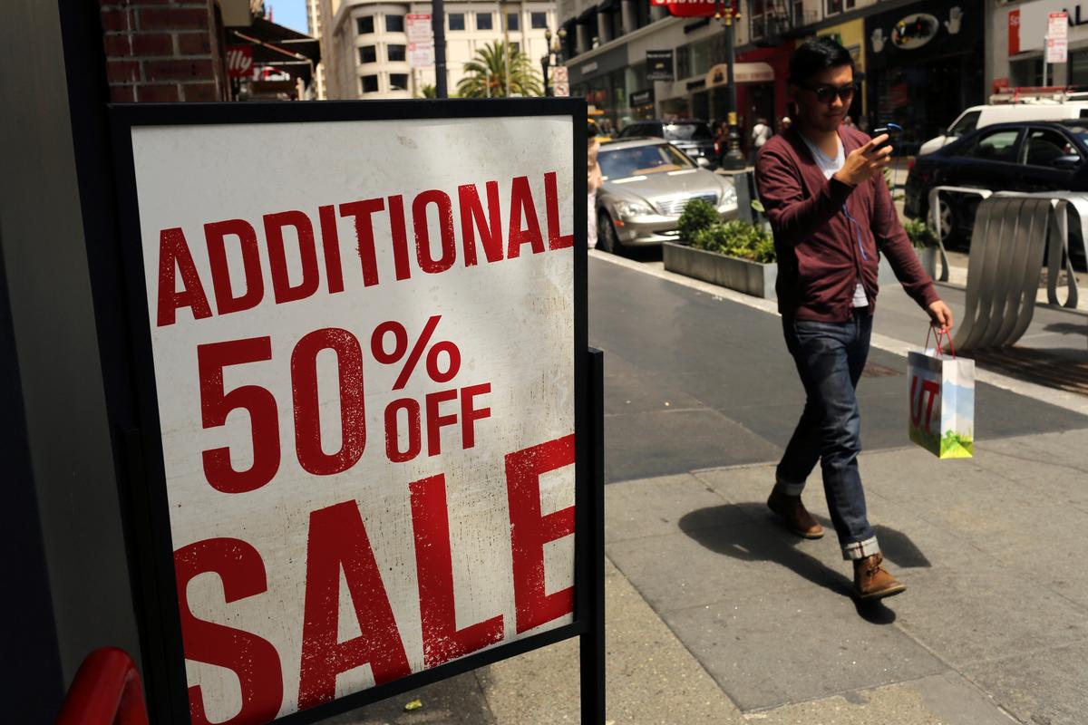 US Economy Grows at Stronger-Than-Expected Pace Despite Recession Calls