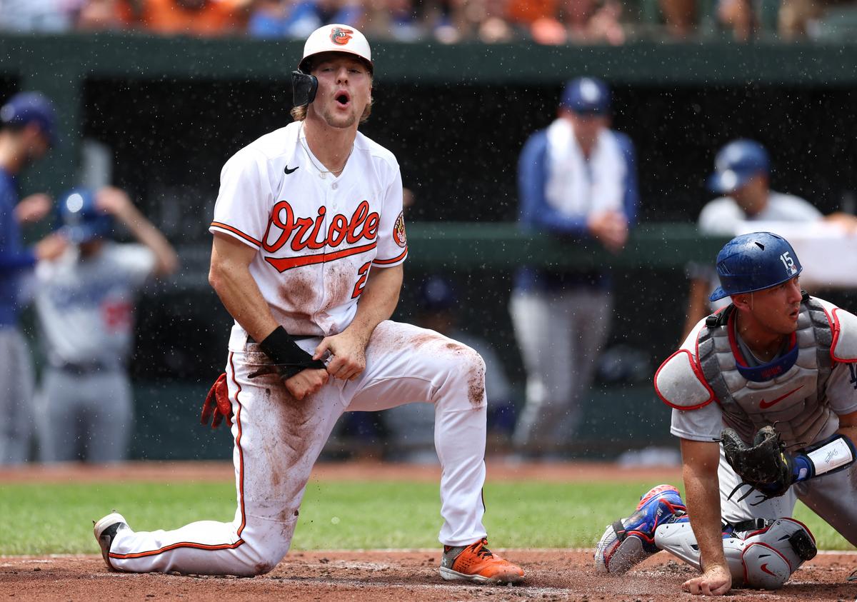 Orioles Clip Dodgers in Finale, 8–5