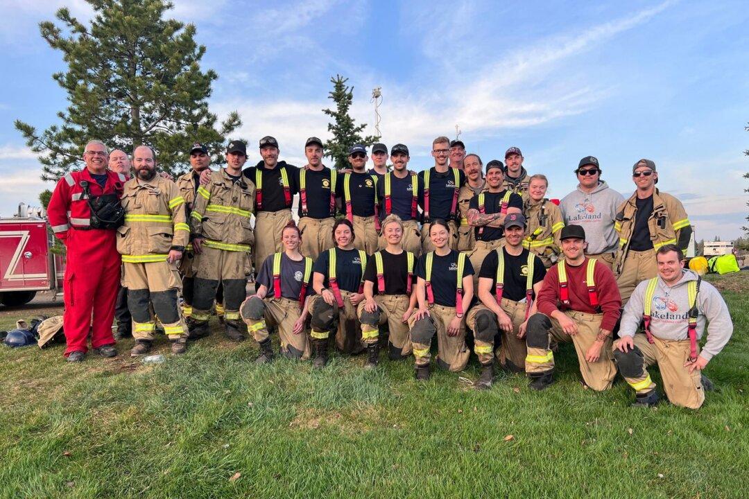 Meet the Young Canadians Spending Summer on the Frontlines of Wildfire Fight