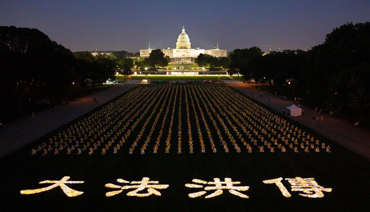 Candlelight Vigil Remembers Victims of CCP’s Persecution of Falun Gong