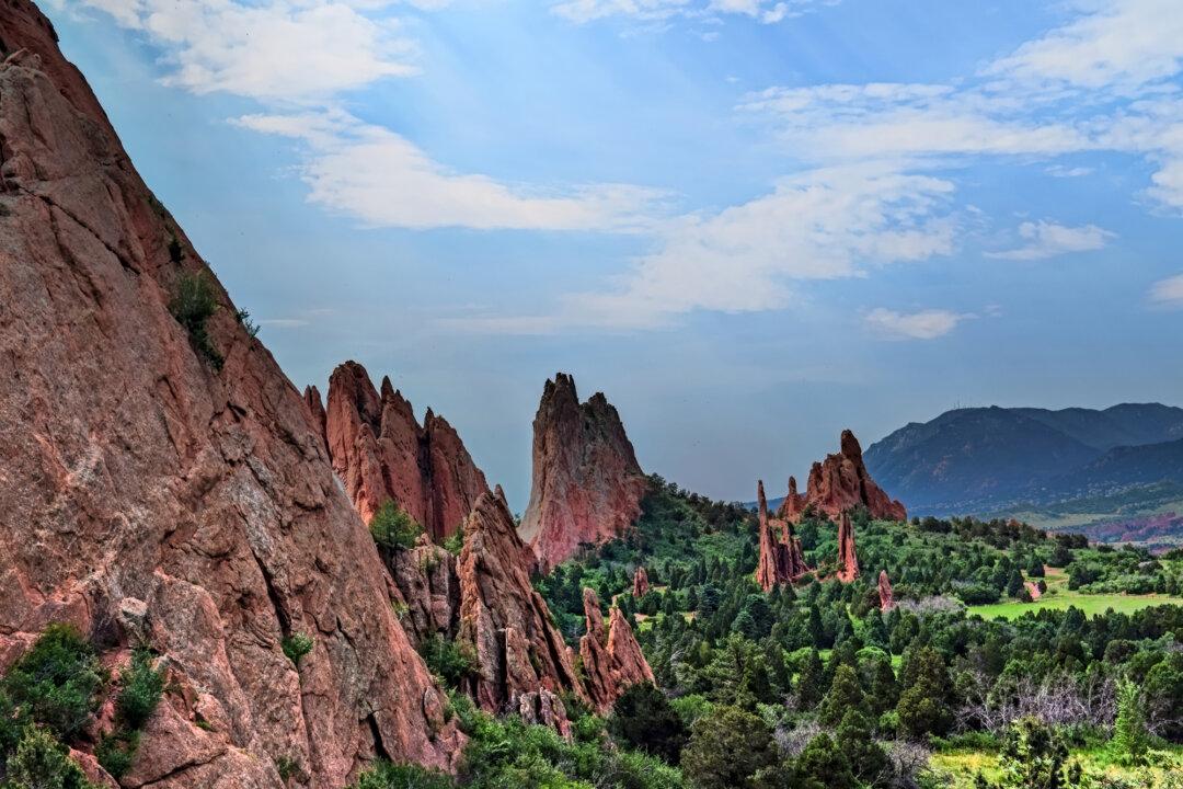 Colorado’s Garden of the Gods Can Still Be Great in the Busy Summer. Here Are Some Tips
