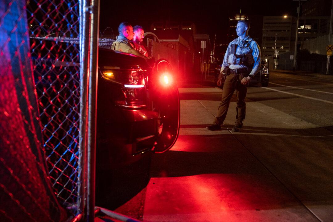 Federal Judge Strikes Down Arizona Law That Limits Recording of Police