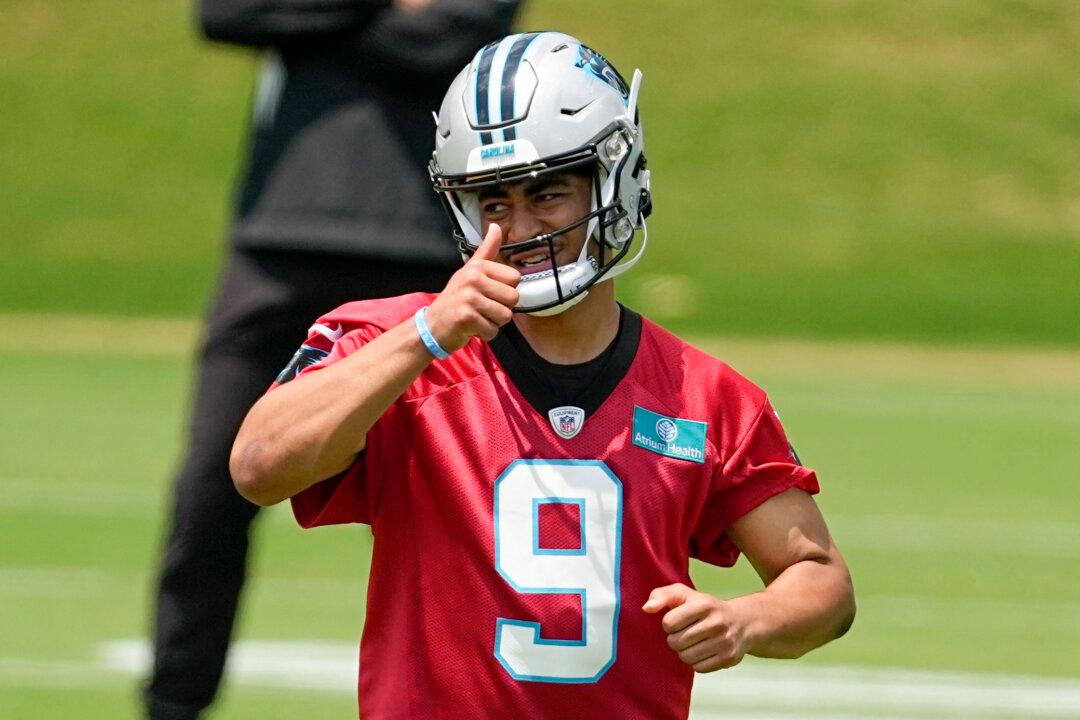 Bryce Young Agrees to 4-year Fully Guaranteed Deal With Panthers Worth Nearly $38M, AP Source Says
