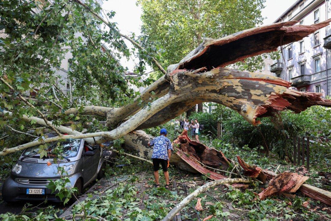 Storms Kill 2 in Northern Italy, Government Readies State of Emergency