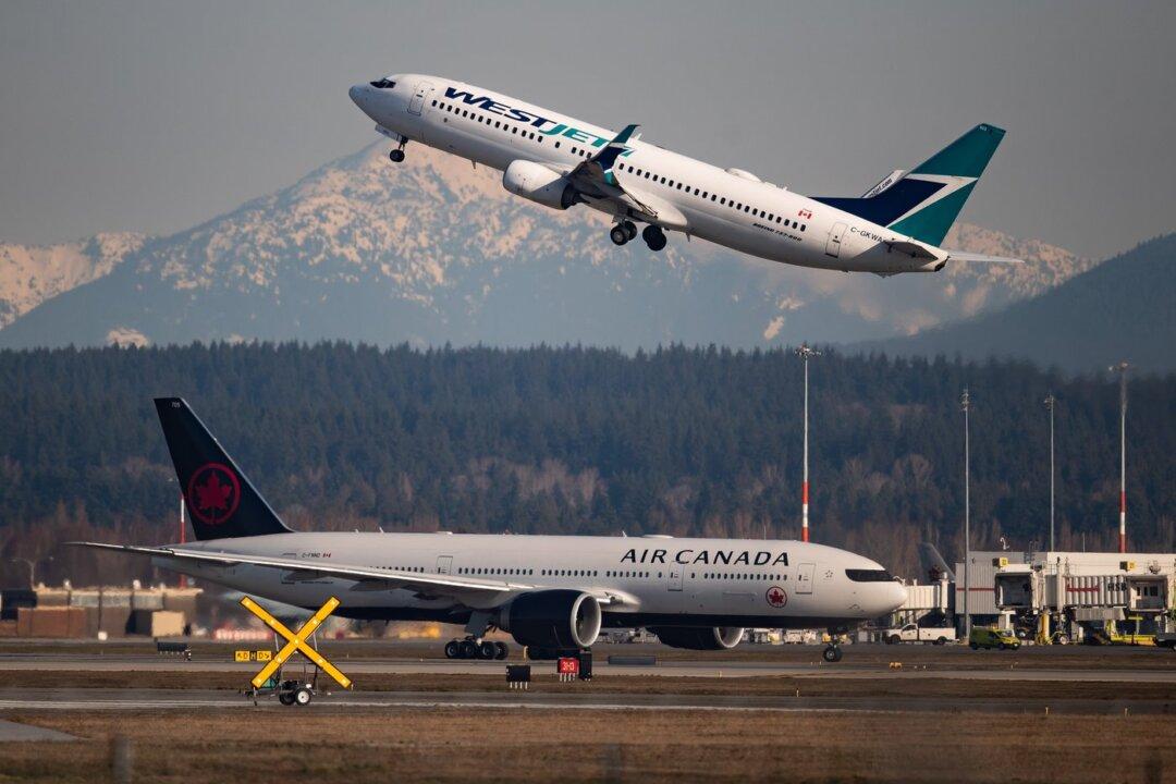 Flight Delays at Canadian Airlines Far Outstrip Peers in US, Despite Improvements