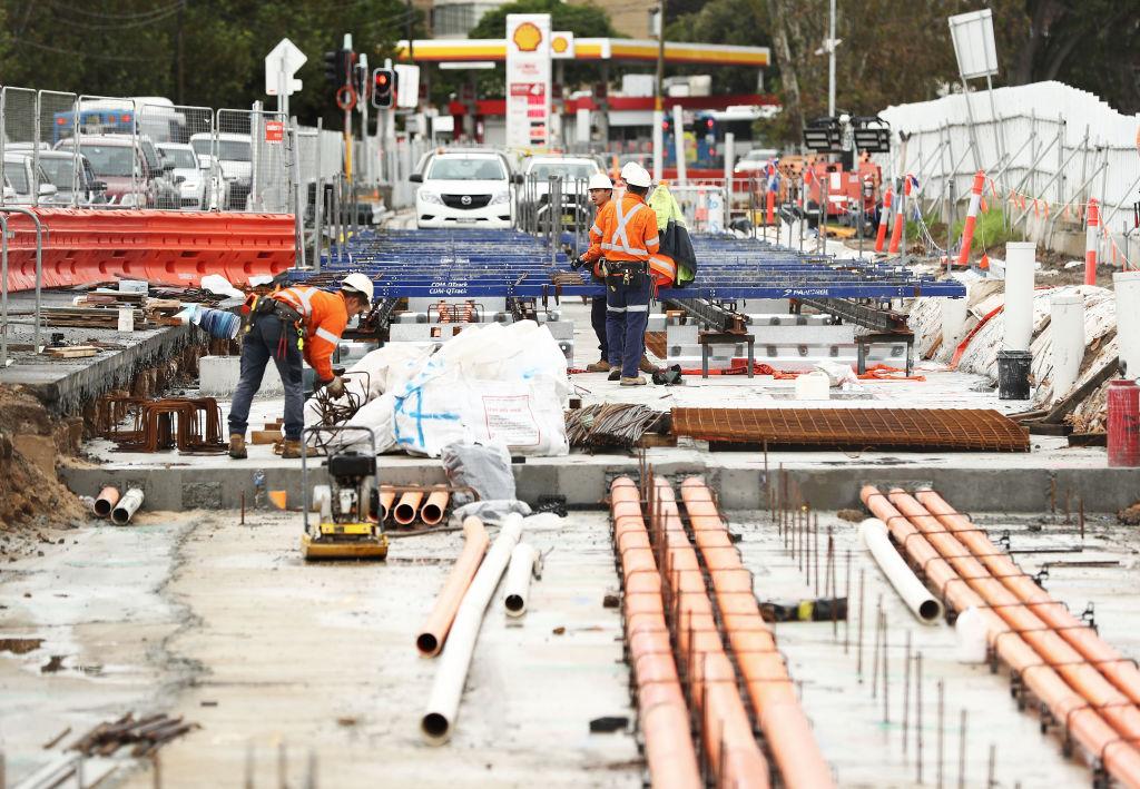 Councillor Accuses Authorities of Raising Rents Despite Light Rail Construction in Sydney