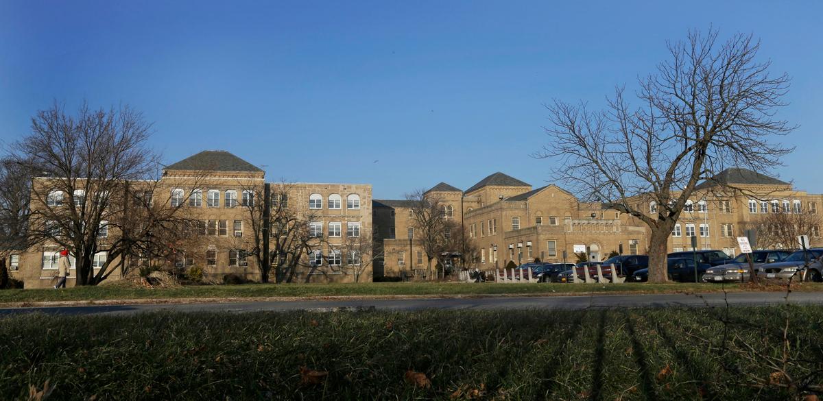NYC Opens Tent Shelter at Creedmoor Psychiatric Center for 1,000 Illegal Immigrants