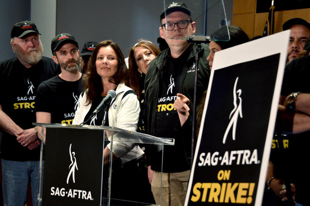 Hollywood Actors Union, Producers to Resume Talks on Tuesday