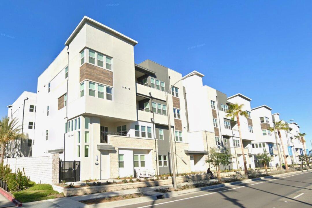 Anaheim Offers Home-Buying Assistance to Low-, Moderate-Income Buyers