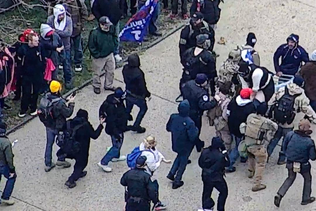 EXCLUSIVE: Security Video Challenges the Narrative on First Man to Die at Capitol on Jan. 6