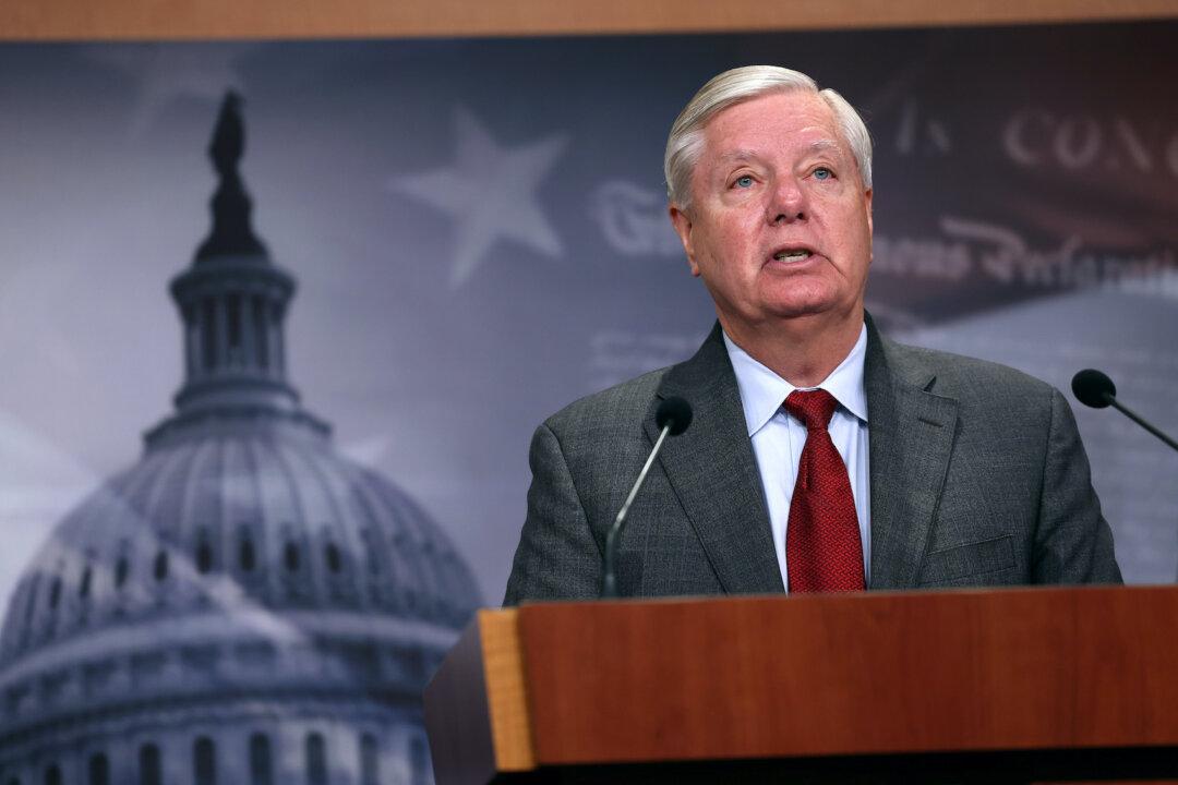 US Senators Introduce Bill to Rein in Big Tech