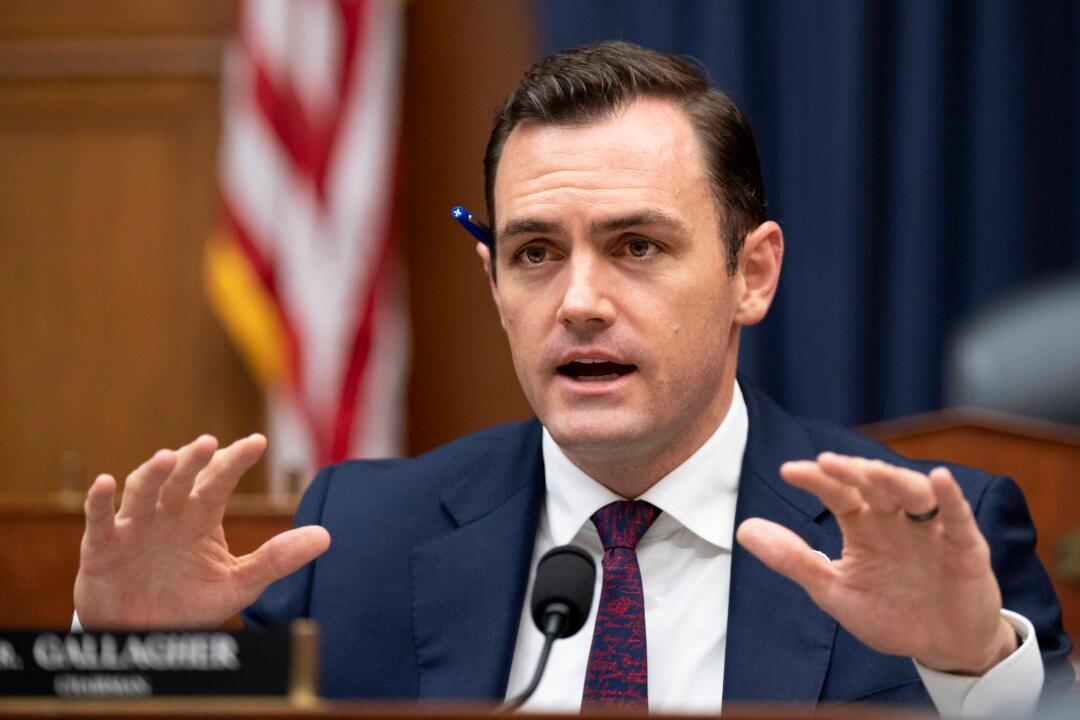 US Congressman Calls for Australia to Develop Long Range Missiles to Deter War With China