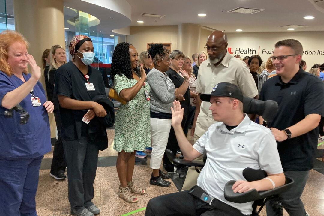 Police Officer Reaches Milestone in Recovery From Critical Wounds in Louisville Bank Shooting