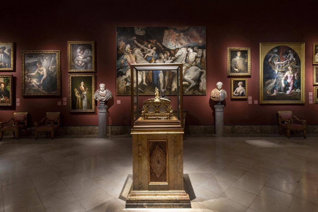 Visiting Naples by Way of the Louvre