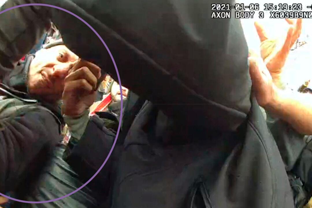 Jan. 6 Defendant Gets More Than 4 Years in Prison for Stealing Badge, Radio From Beaten Officer