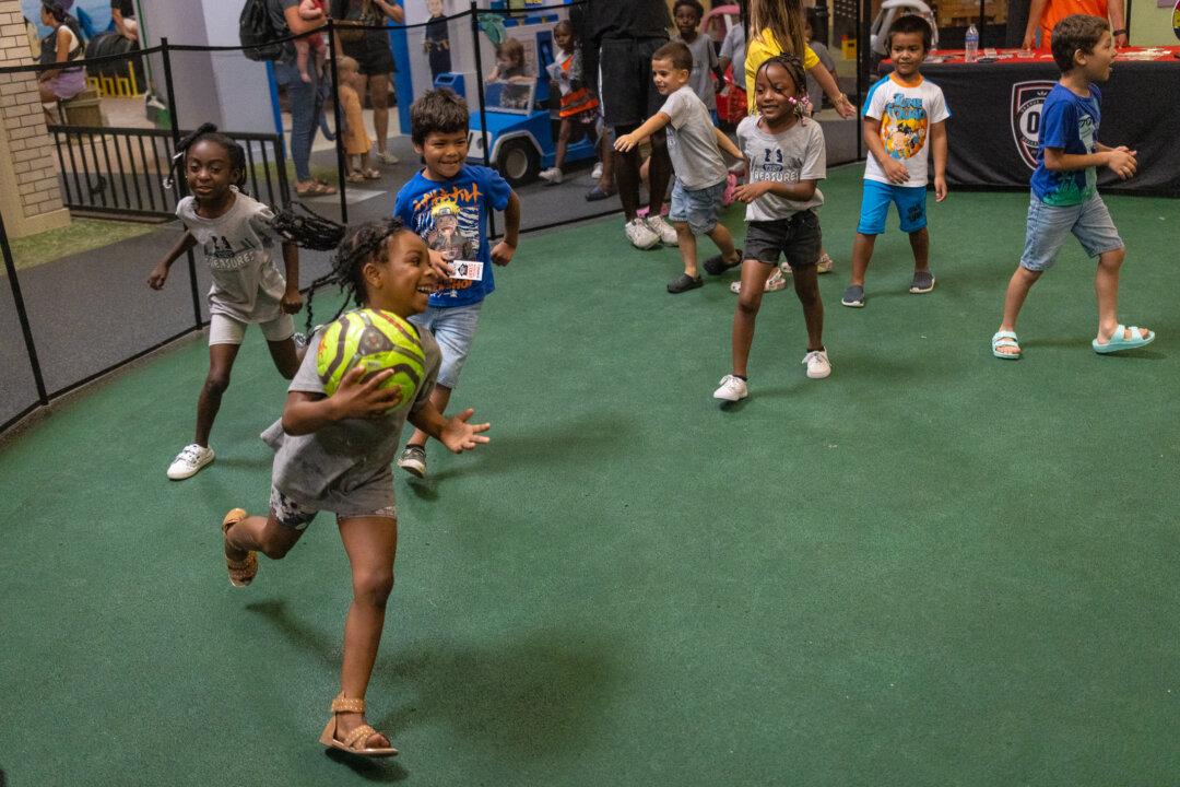 OC Soccer Club Celebrates National Soccer Day by Teaching Children New Moves
