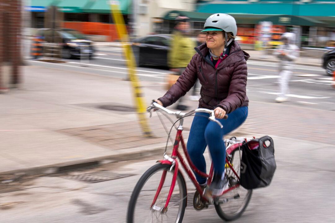 Freeland Says Tory MP Is ‘Peddling Misinformation’ on Her Transportation Habits