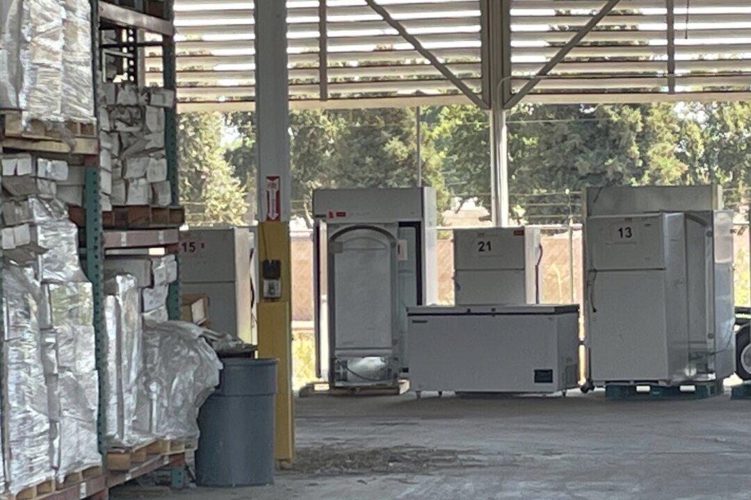 Dangerous Pathogens Found in Unlicensed Chinese Biolab in California