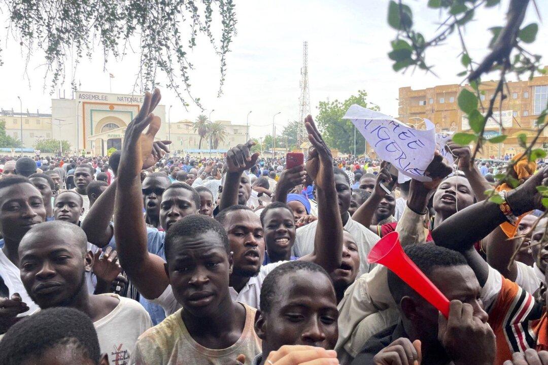 Ottawa Monitoring Niger Unrest, No Canadian Evacuation Currently Planned for Hundreds