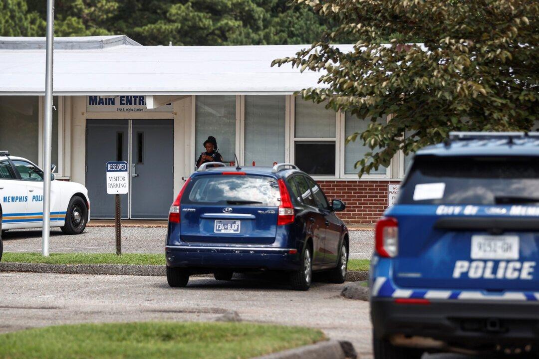 Man Accused of Firing Shots Outside Jewish School in Tennessee Charged With Multiple Crimes