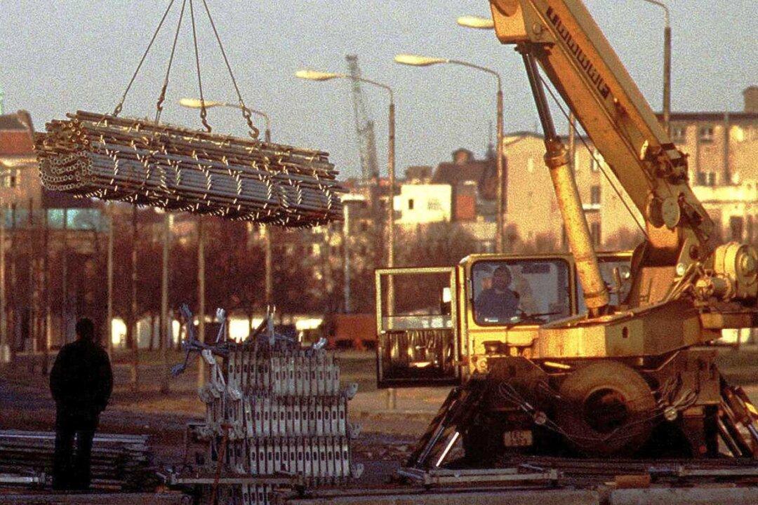 A Silent Threat to the Energy Transition: America’s Broken Infrastructure Policy