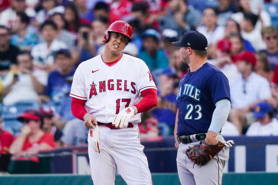 Shohei Ohtani Hits 40th Homer After Leaving Mound Early With Cramps in Seattle’s 5–3 Win Over Angels