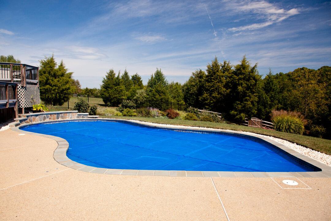 Is a Solar Pool Water Heater a Good Idea?