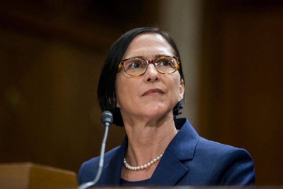 Senator Urges EPA to Recoup Nearly $100,000 That Ex-Official Wasted