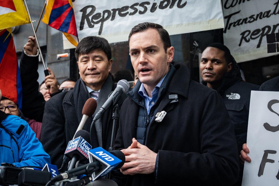 House China Panel Issues Subpoena Investigating Bio-Lab in California
