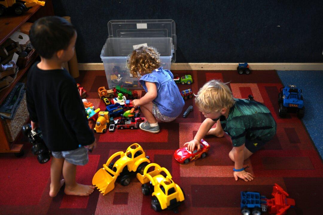 Senate Passes New Law Guaranteeing 3 Free Days of Childcare per Week
