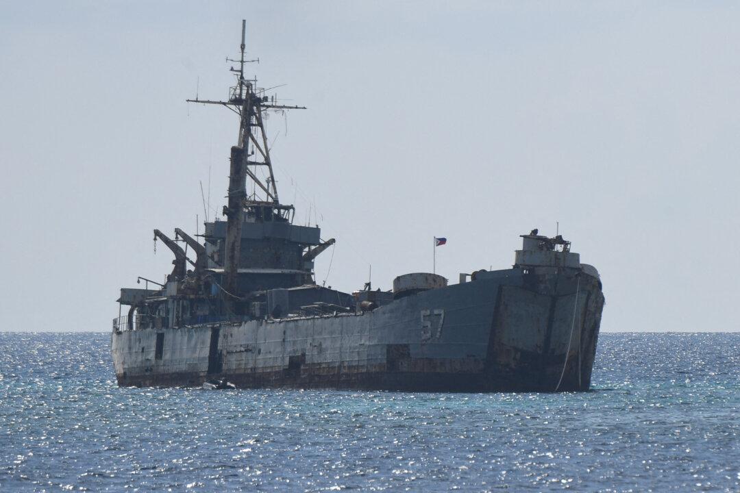 Philippines Says No Promises Made With China to Remove Grounded Warship